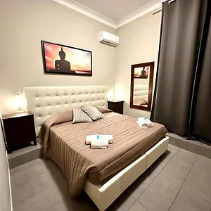 https://hotel-carlo-goldoni.it-lombardy.com